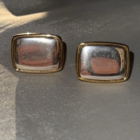 Vintage Napier Mixed Metal 2-Tone Silver Gold Rectangle Screwback Clip Earrings - Picture 4 of 16